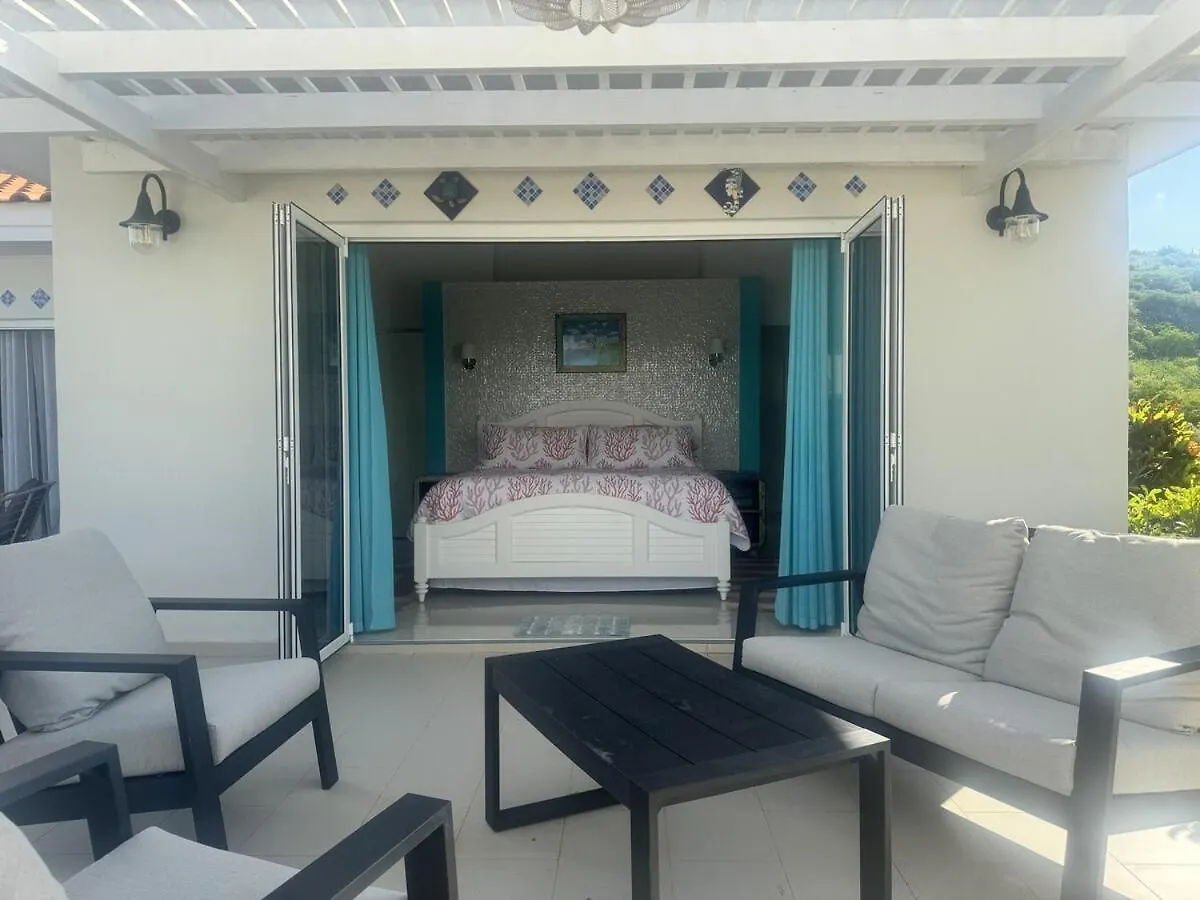 Beautiful Villa On The Sea Lagun