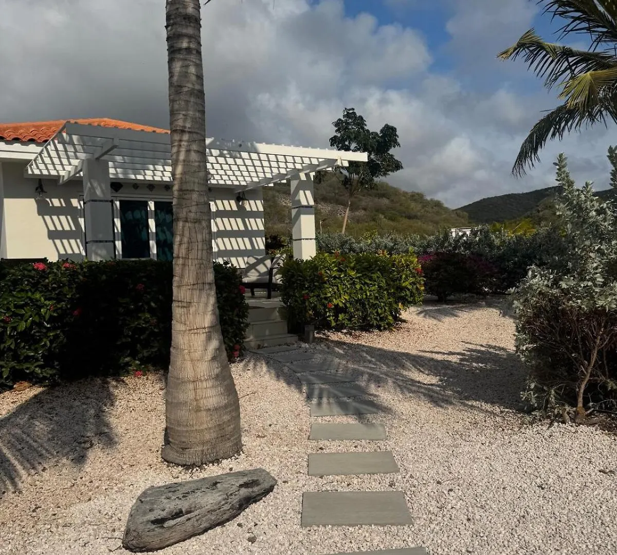 Beautiful Villa On The Sea Lagun