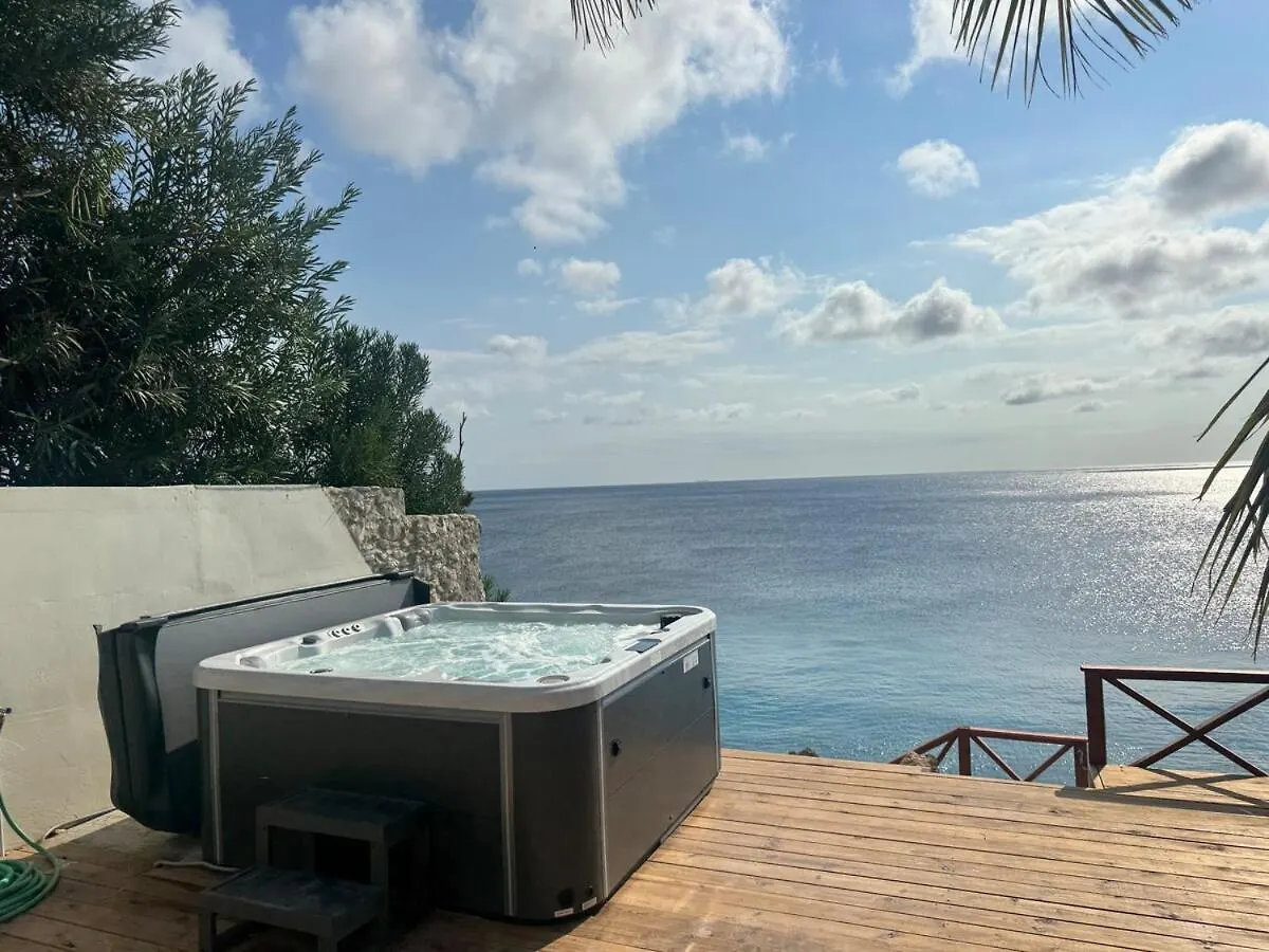 Beautiful Villa On The Sea Lagun Curacao