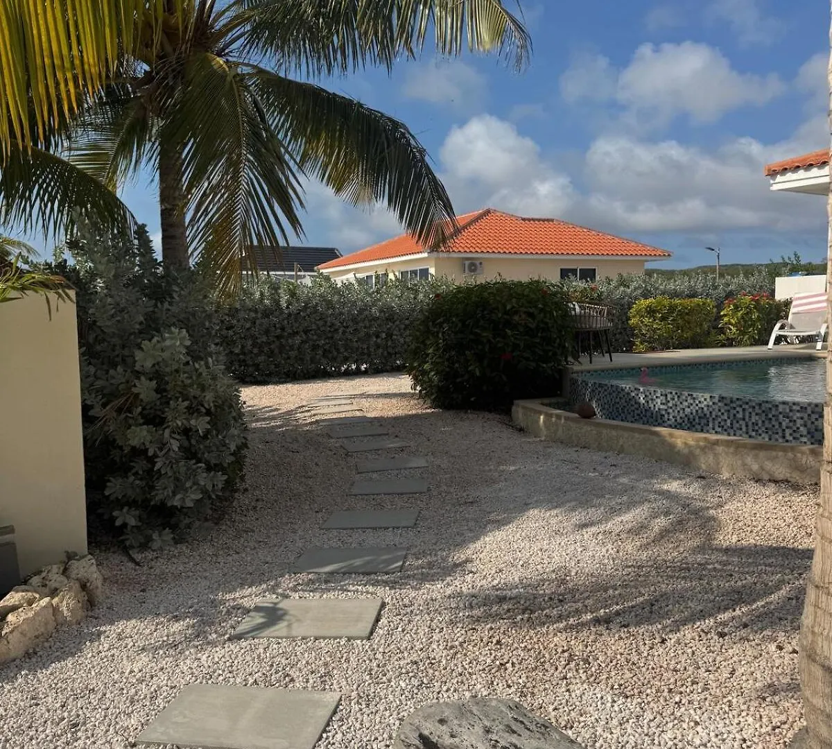 Beautiful Villa On The Sea Lagun