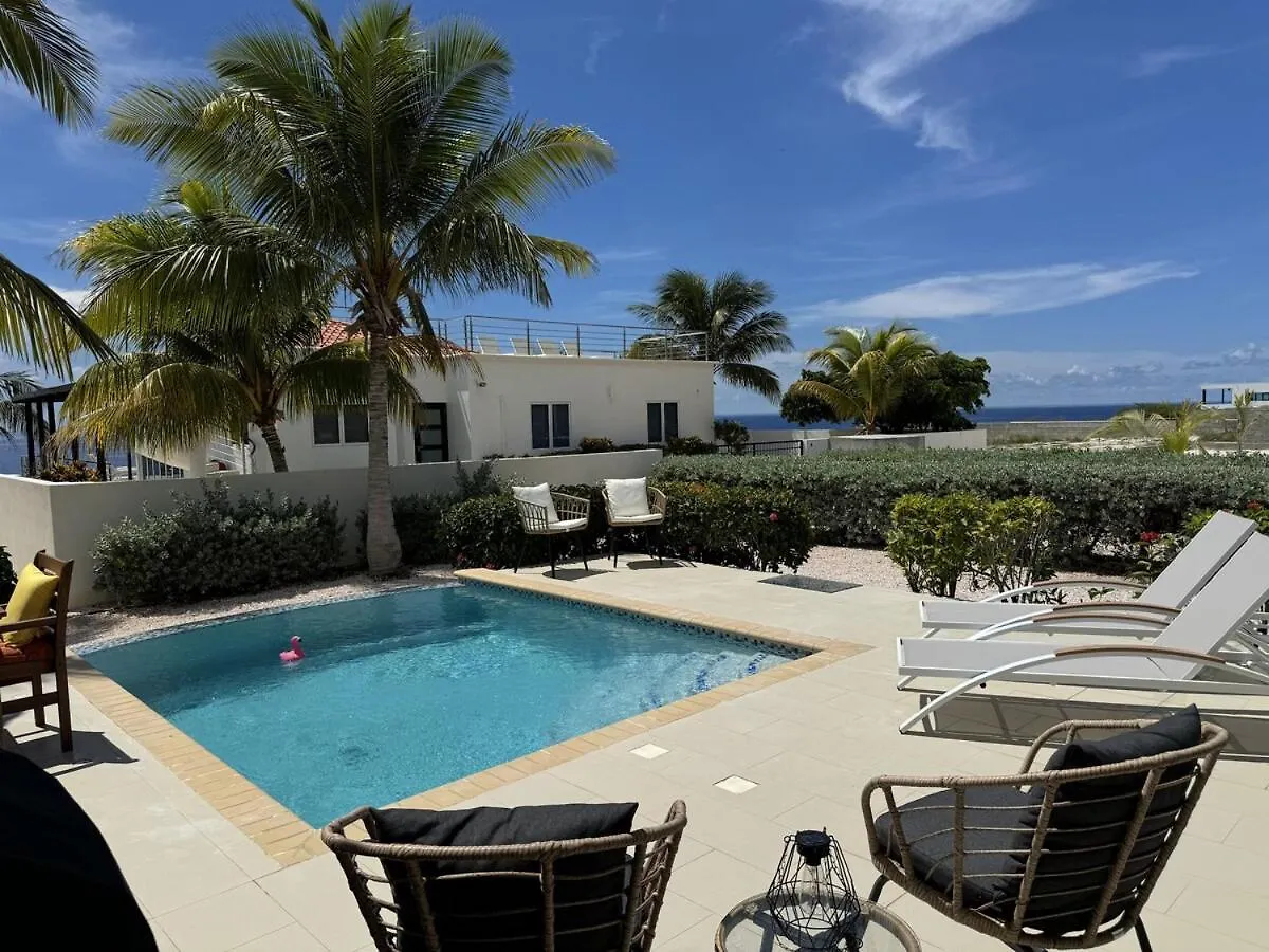 Beautiful Villa On The Sea Lagun